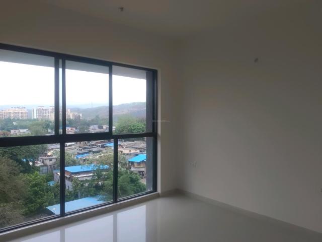 2 BHK Apartment in Kandivali East for resale Mumbai. The reference number is 20372598