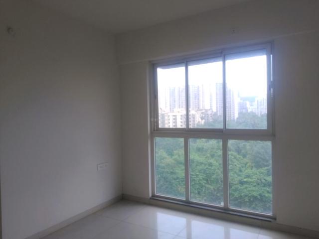 2 BHK Apartment in Kandivali East for resale Mumbai. The reference number is 20382503