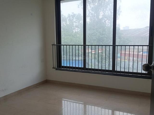 2 BHK Apartment in Kandivali East for resale Mumbai. The reference number is 21042339