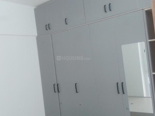 2 BHK Apartment in Kandivali East for resale Mumbai. The reference number is 21196734