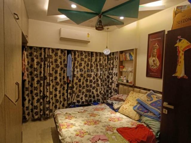 2 BHK Apartment in Kandivali East for resale Mumbai. The reference number is 21331154