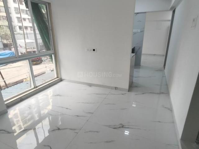 2 BHK Apartment in Kandivali East for resale Mumbai. The reference number is 21332472