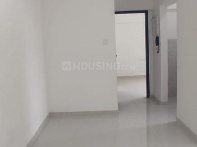 2 BHK Apartment in Kandivali West for rent Mumbai. The reference number is 17391885