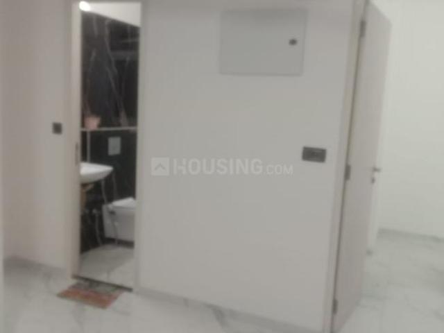2 BHK Apartment in Kandivali West for rent Mumbai. The reference number is 19200025