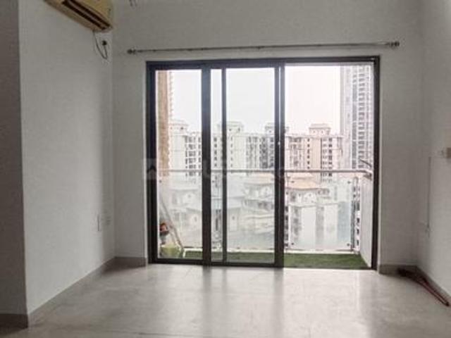 2 BHK Apartment in Kandivali West for rent Mumbai. The reference number is 20619821