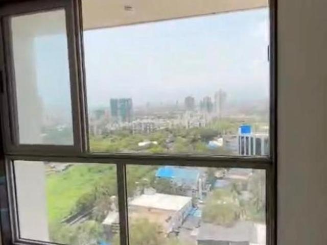 2 BHK Apartment in Kandivali West for rent Mumbai. The reference number is 21128750