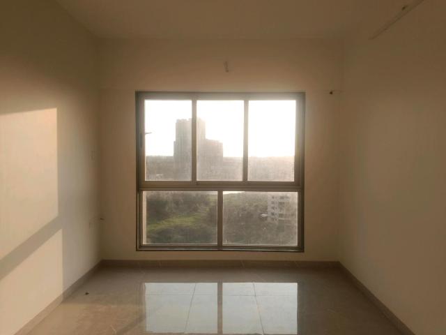 2 BHK Apartment in Kandivali West for rent Mumbai. The reference number is 21167242