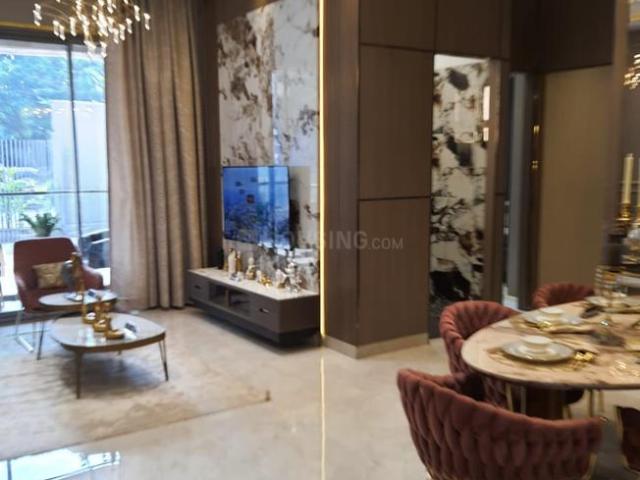 2 BHK Apartment in Kandivali West for resale Mumbai. The reference number is 13394402
