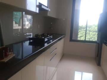 2 BHK Apartment in Kandivali West for resale Mumbai. The reference number is 20420625
