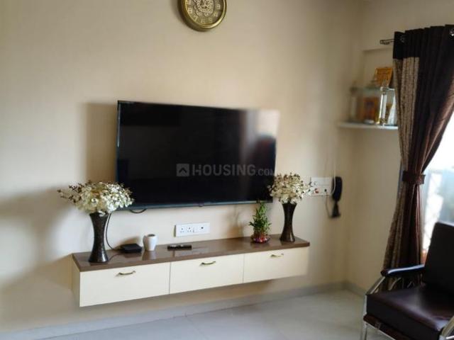 2 BHK Apartment in Kandivali West for resale Mumbai. The reference number is 20637477