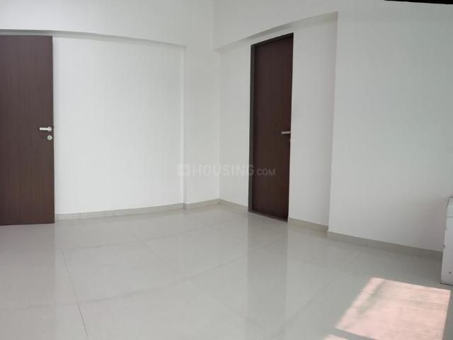2 BHK Apartment in Kandivali West for resale Mumbai. The reference number is 20917982