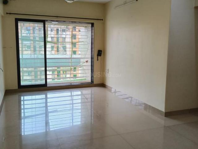 2 BHK Apartment in Kandivali West for resale Mumbai. The reference number is 20928043