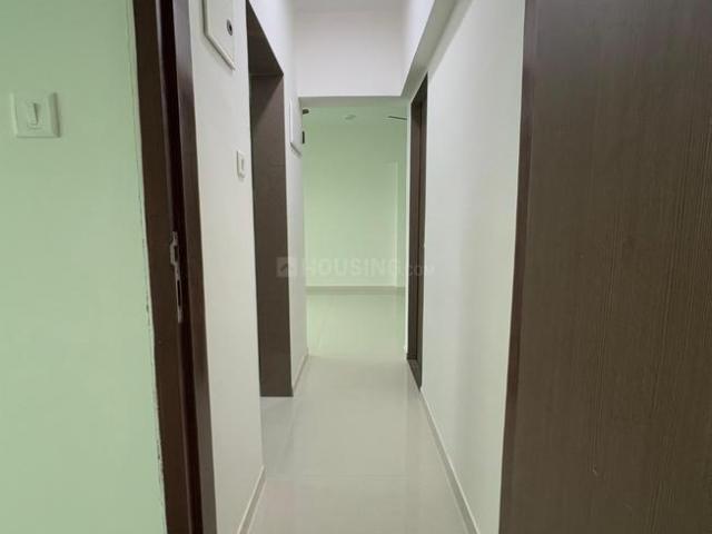 2 BHK Apartment in Kandivali West for resale Mumbai. The reference number is 20186485