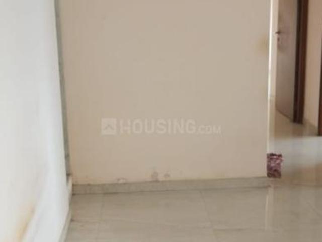 2 BHK Apartment in Kandivali West for resale Mumbai. The reference number is 20193643