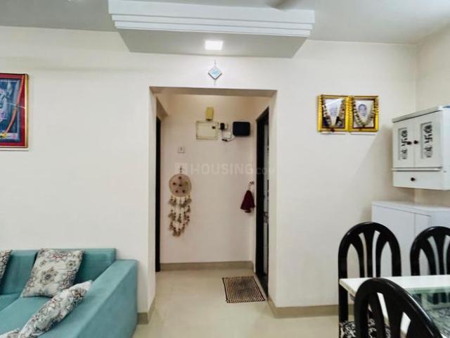 2 BHK Apartment in Kandivali West for resale Mumbai. The reference number is 20285827