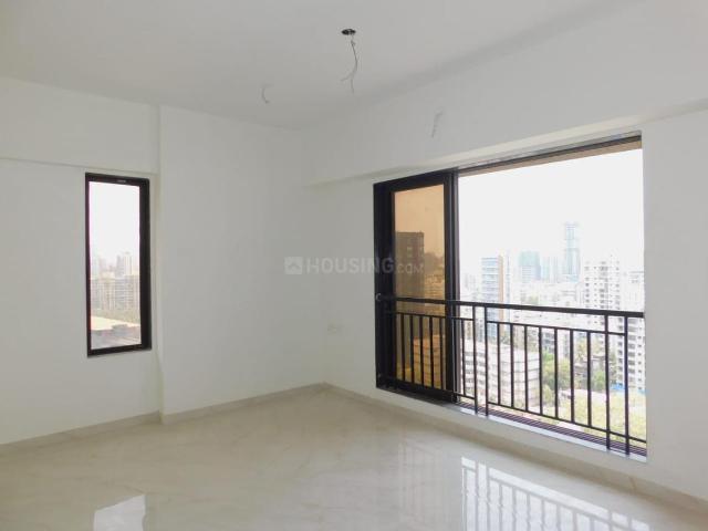 2 BHK Apartment in Kandivali West for resale Mumbai. The reference number is 21007443