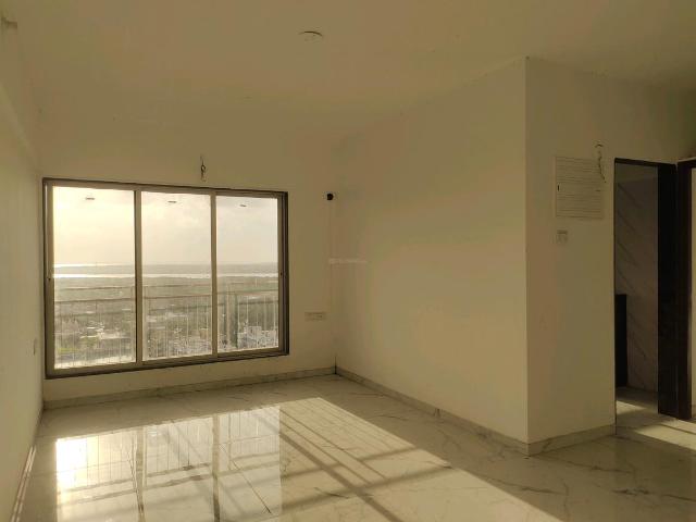 2 BHK Apartment in Kandivali West for resale Mumbai. The reference number is 21044945