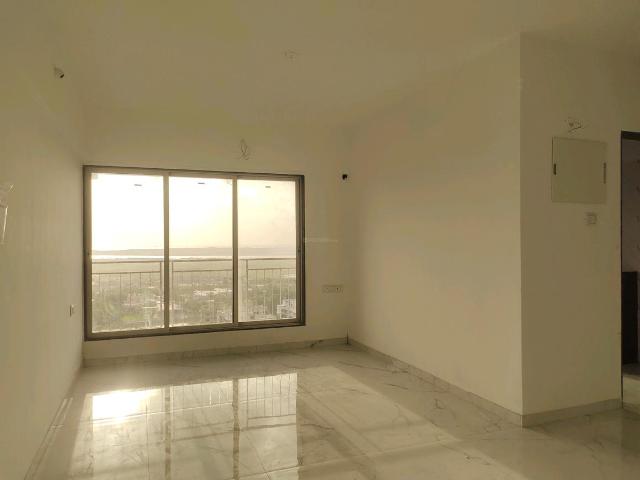 2 BHK Apartment in Kandivali West for resale Mumbai. The reference number is 21045353