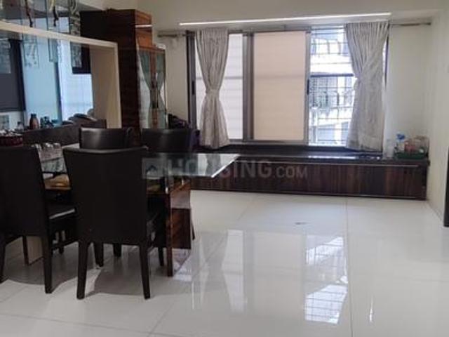 2 BHK Apartment in Kandivali West for resale Mumbai. The reference number is 21312035