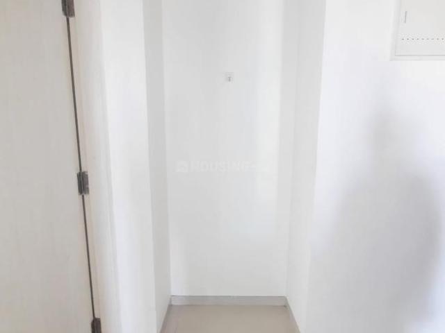 2 BHK Apartment in Kanjurmarg East for rent Mumbai. The reference number is 19897382