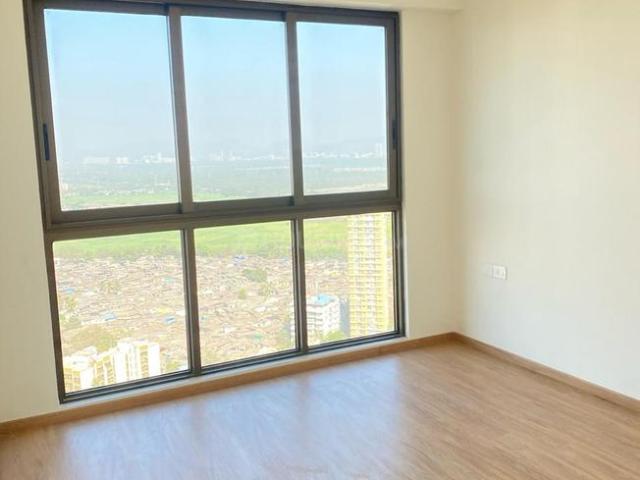 2 BHK Apartment in Kanjurmarg East for resale Mumbai. The reference number is 19737822