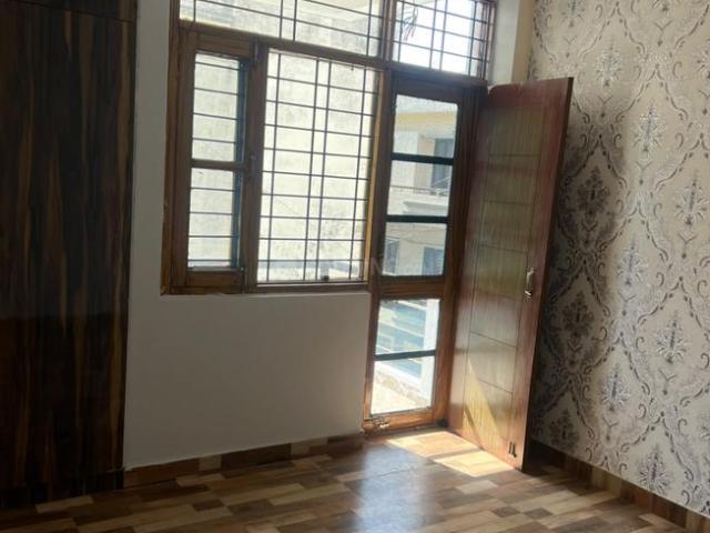 2 BHK Apartment in Kanwali for rent Dehradun. The reference number is 21319633