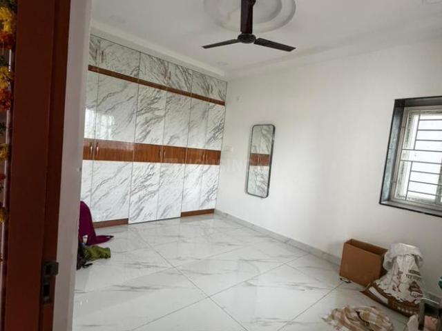 2 BHK Apartment in Kanuru for rent Vijayawada. The reference number is 21068446