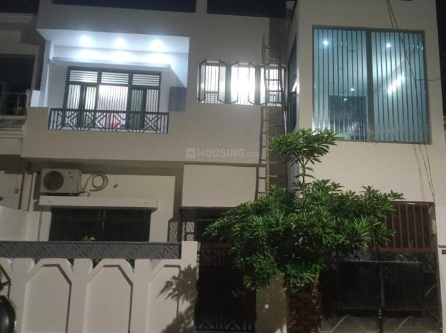2 BHK Apartment in Karamat Chowki for rent Allahabad. The reference number is 20967612