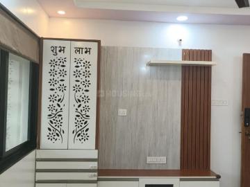 2 BHK Apartment in Karve Nagar for rent Pune. The reference number is 19639295