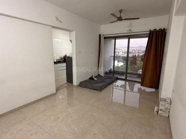 2 BHK Apartment in Karve Nagar for rent Pune. The reference number is 20210207