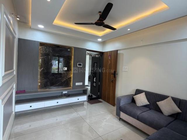 2 BHK Apartment in Karve Nagar for rent Pune. The reference number is 21005435