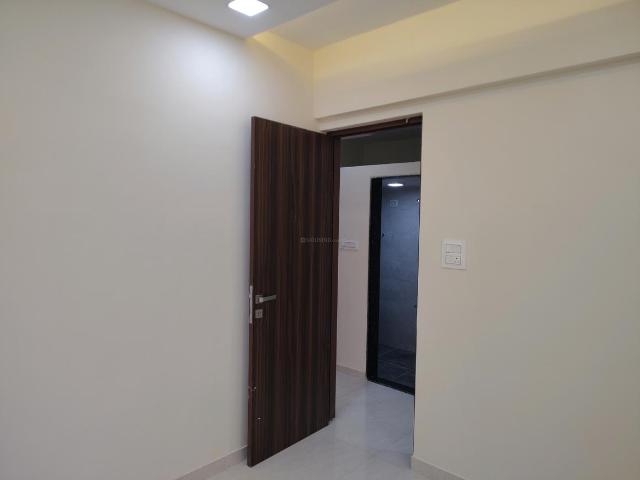 2 BHK Apartment in Kasarvadavali for rent Thane. The reference number is 19816335