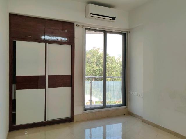 2 BHK Apartment in Kasarvadavali for rent Thane. The reference number is 20107648