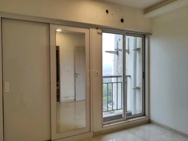 2 BHK Apartment in Kasarvadavali for rent Thane. The reference number is 20608226