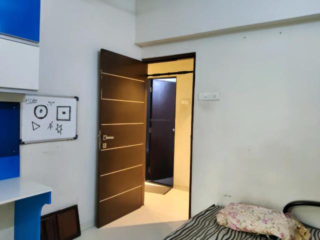 2 BHK Apartment in Kasarvadavali for rent Thane. The reference number is 20770912