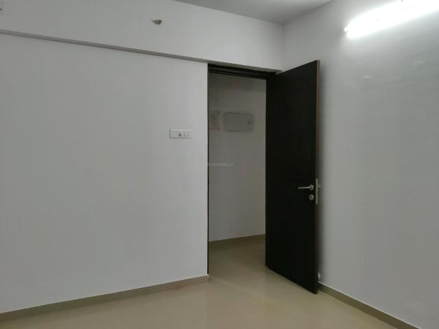 2 BHK Apartment in Kasarvadavali for rent Thane. The reference number is 20720791