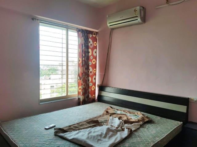 2 BHK Apartment in Kasarvadavali for rent Thane. The reference number is 20847244