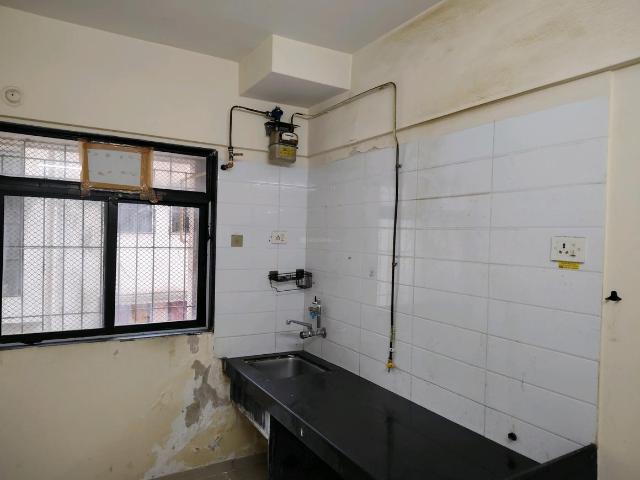 2 BHK Apartment in Kasarvadavali for rent Thane. The reference number is 20971049
