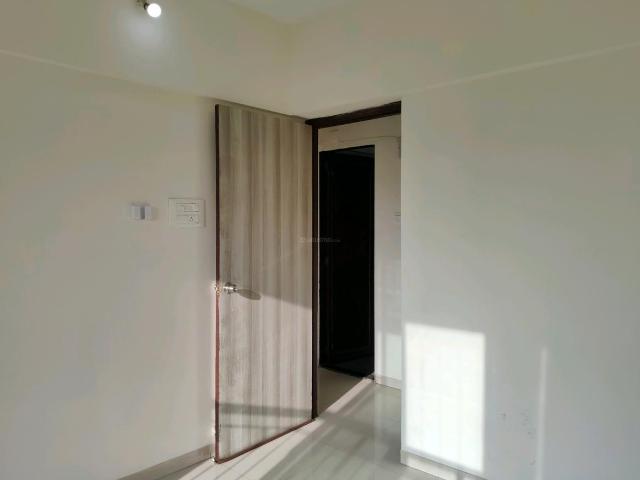 2 BHK Apartment in Kasarvadavali for rent Thane. The reference number is 20971728