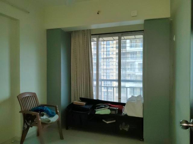 2 BHK Apartment in Kasarvadavali for rent Thane. The reference number is 21041529