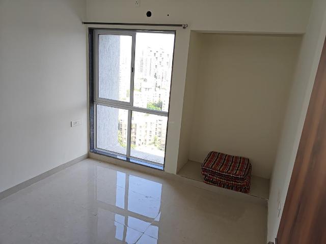 2 BHK Apartment in Kasarvadavali for rent Thane. The reference number is 21052174