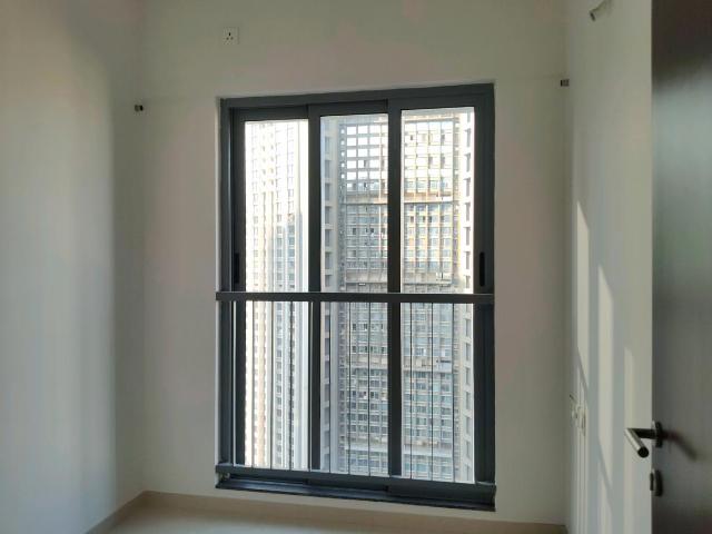 2 BHK Apartment in Kasarvadavali for rent Thane. The reference number is 21088733
