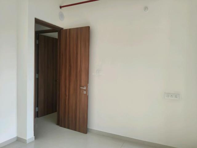 2 BHK Apartment in Kasarvadavali for rent Thane. The reference number is 21089274