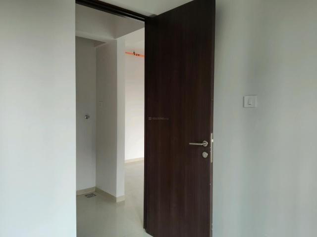 2 BHK Apartment in Kasarvadavali for rent Thane. The reference number is 21093434