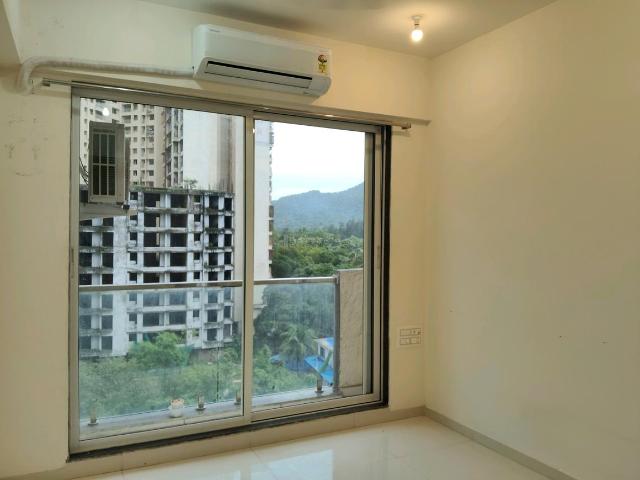 2 BHK Apartment in Kasarvadavali for rent Thane. The reference number is 21028358