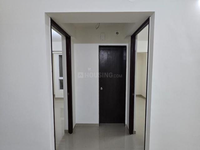 2 BHK Apartment in Kasarvadavali for rent Thane. The reference number is 21113781