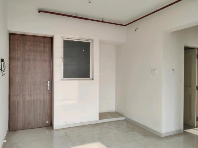 2 BHK Apartment in Kasarvadavali for resale Thane. The reference number is 16368336