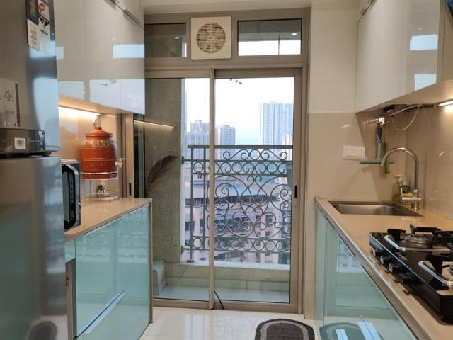2 BHK Apartment in Kasarvadavali for resale Thane. The reference number is 19053239