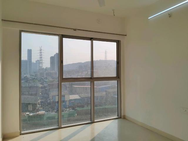 2 BHK Apartment in Kasarvadavali for resale Thane. The reference number is 19625342