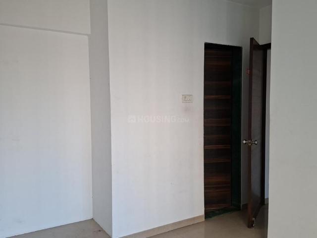 2 BHK Apartment in Kasarvadavali for resale Thane. The reference number is 19706556